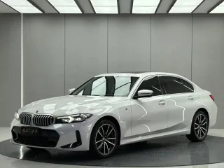 Автомобиль BMW 3 Series
